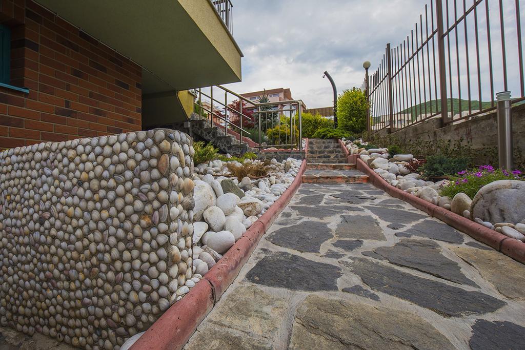 Jbh Hotel Sveti Vlas Eksteriør billede